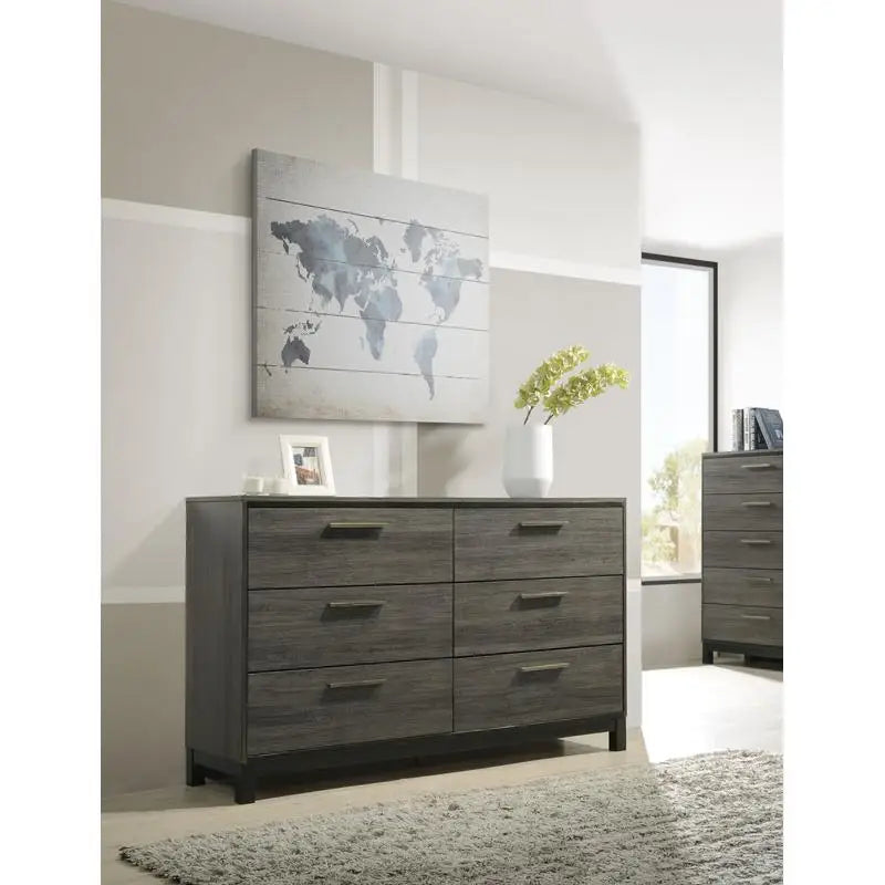 Wood Bedroom Set With Bed Dresser Mirror And Nightstand